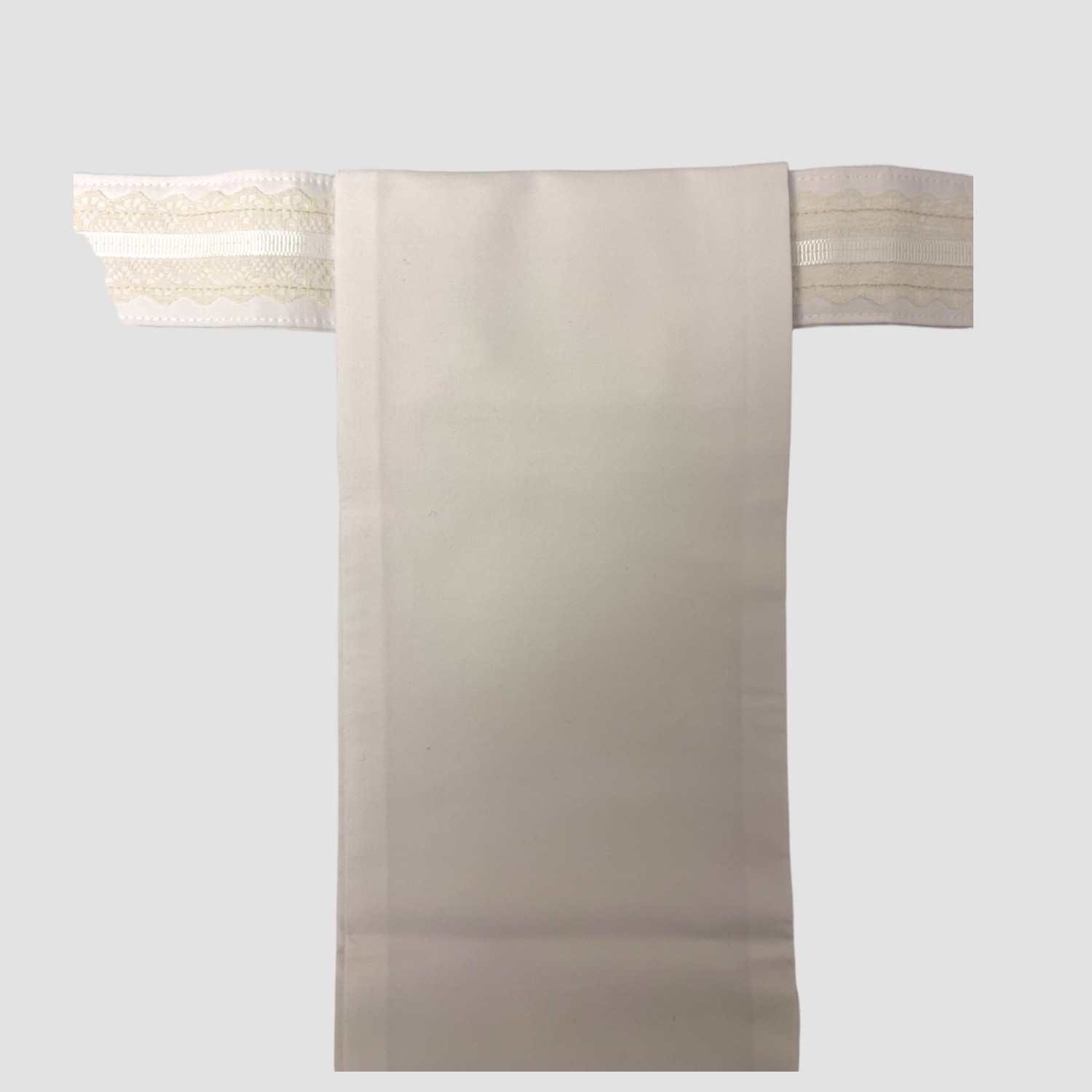 Plastron Spitze mit wechselbarem Riegel Plastron Spitze mit wechselbarem Riegel