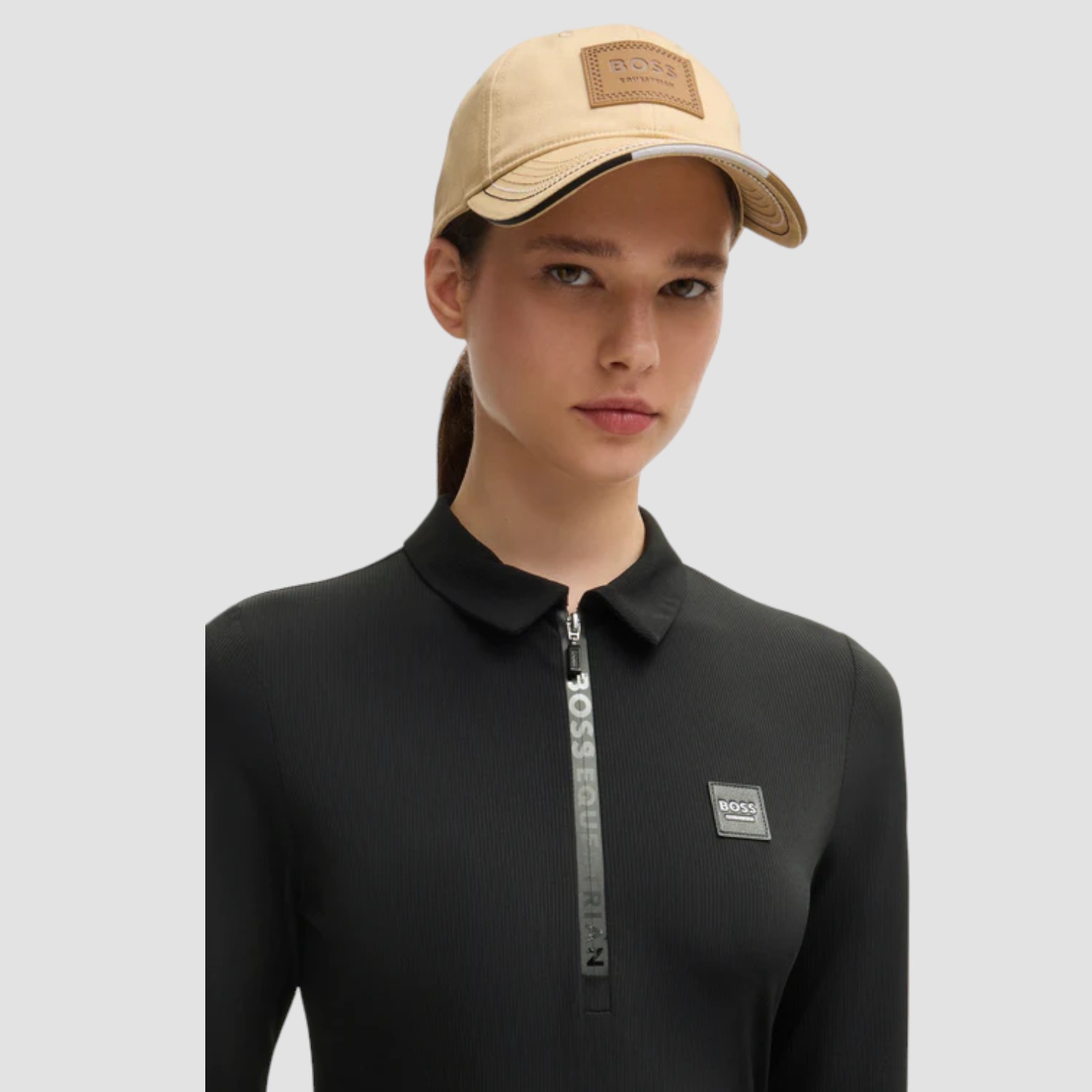 B5W0403-001_03_500x-Photoroom BOSS Equestrian Chess Trainingshirt Stripes