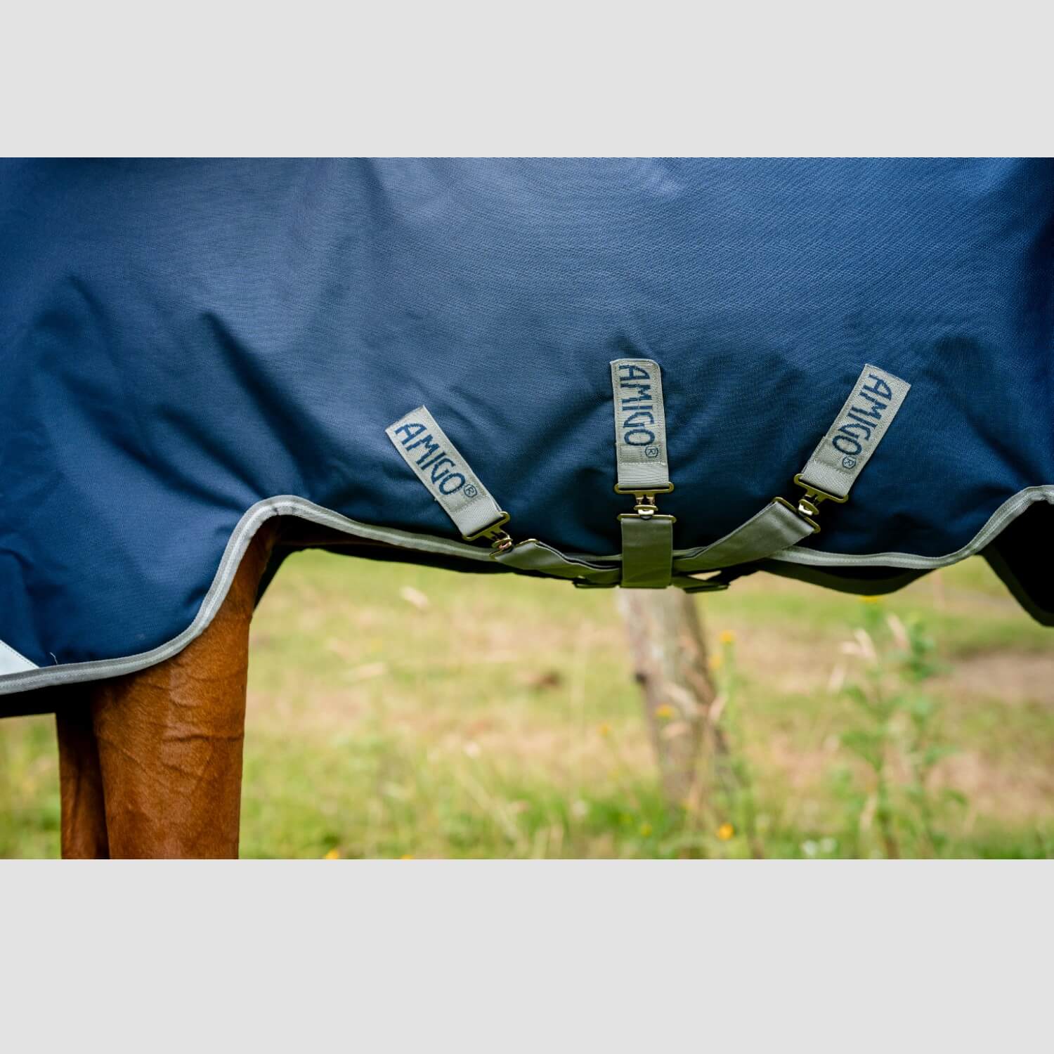 Horseware Amigo 1200D Turnout 0g Navy/Titanium/Grey & Silver Horseware Amigo 1200D Turnout 0g Navy/Titanium/Grey & Silver