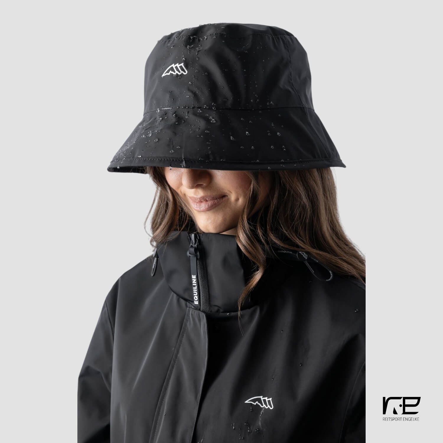 Equiline Regenhut EQRains Black
