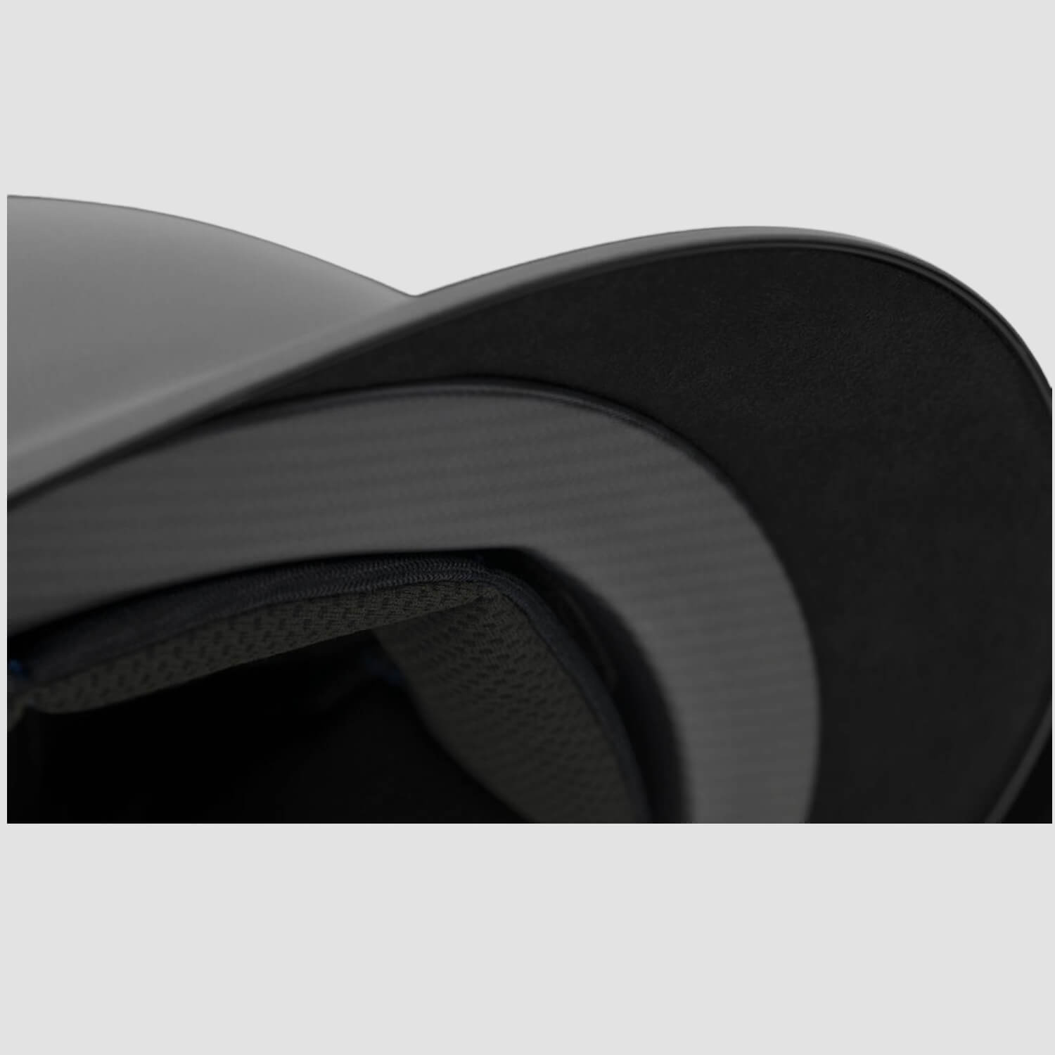 Samshield Reithelm MissShield Glossy Dressage V2  black glossy black chrome black FB und Blazon crystal Fabric black