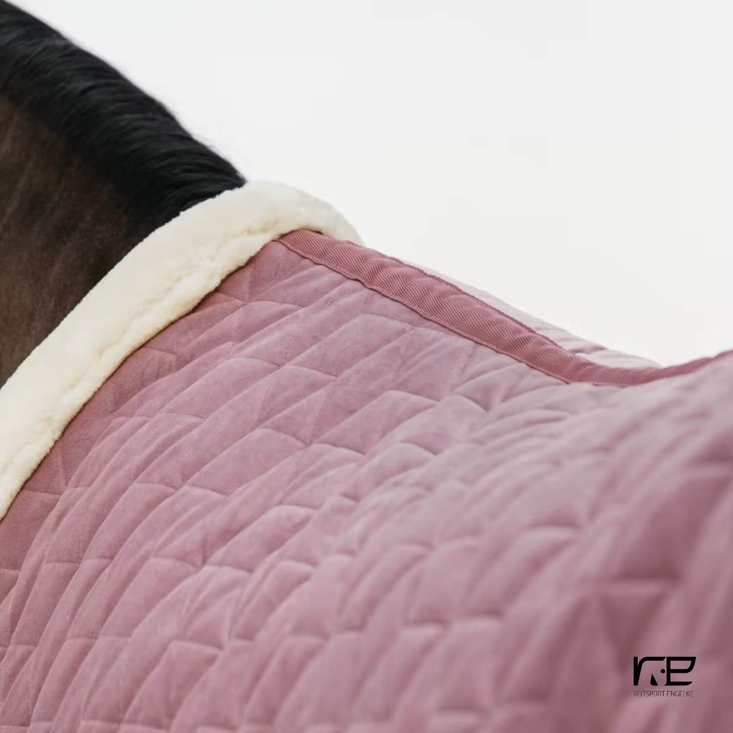 Kentucky Show Rug Velvet Alt Rosa