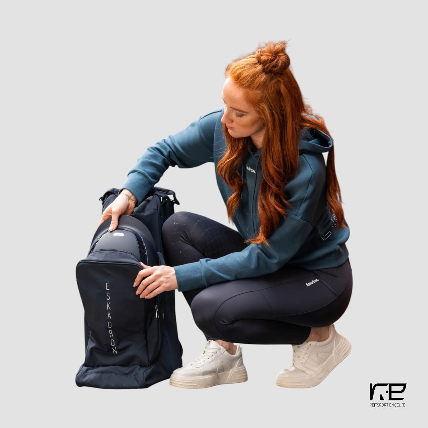 Eskadron Stiefel- und Helmtasche Softshell Navy Classic Sports SS26