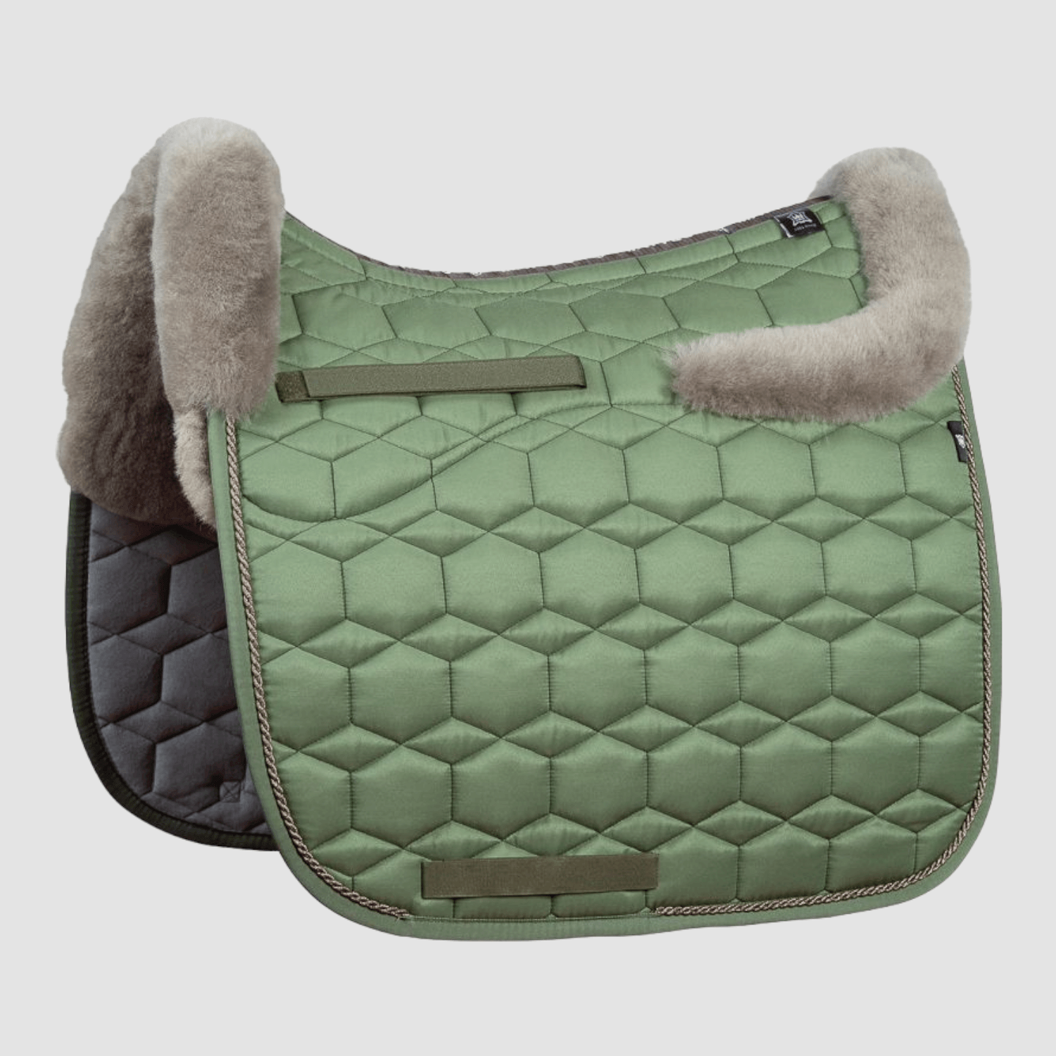 Lammfellschabracke Glanz mit Lammfell und Rand vorne und hinten