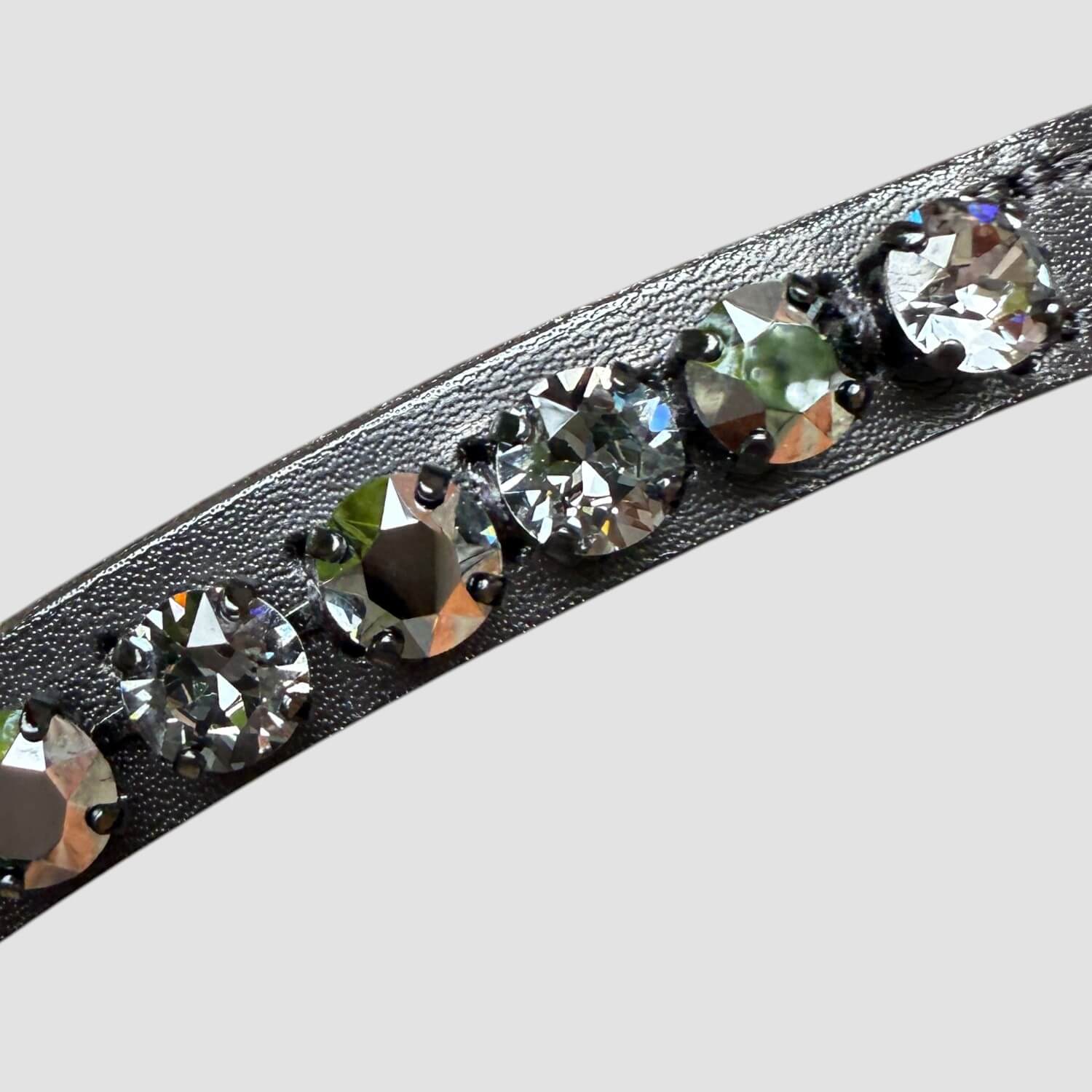 Otto Schumacher Trensenzaum Elegant schwarz Reithalfter mit shiny snake grey und Zierkeder fineline black