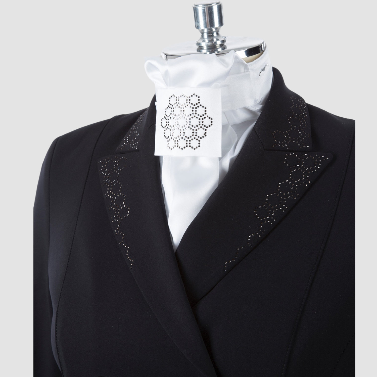 Animo Dressurfrack Lorella schwarz mit Straßapplikationen