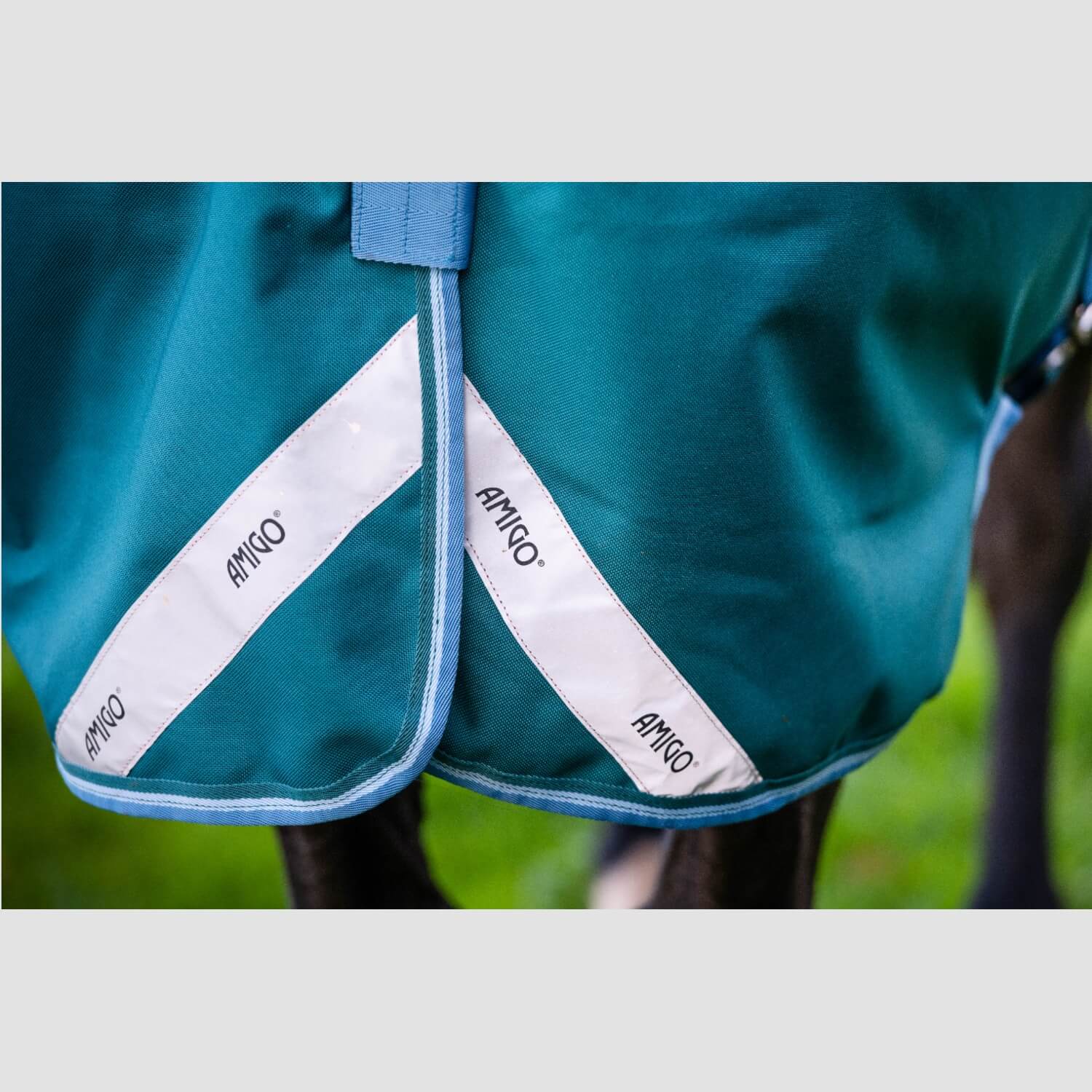 Horseware Amigo Bravo 12 Wug Lite 0g Storm Green/Turquoise, Aqua Horseware Amigo Bravo 12 Wug Lite 0g Storm Green/Turquoise, Aqua