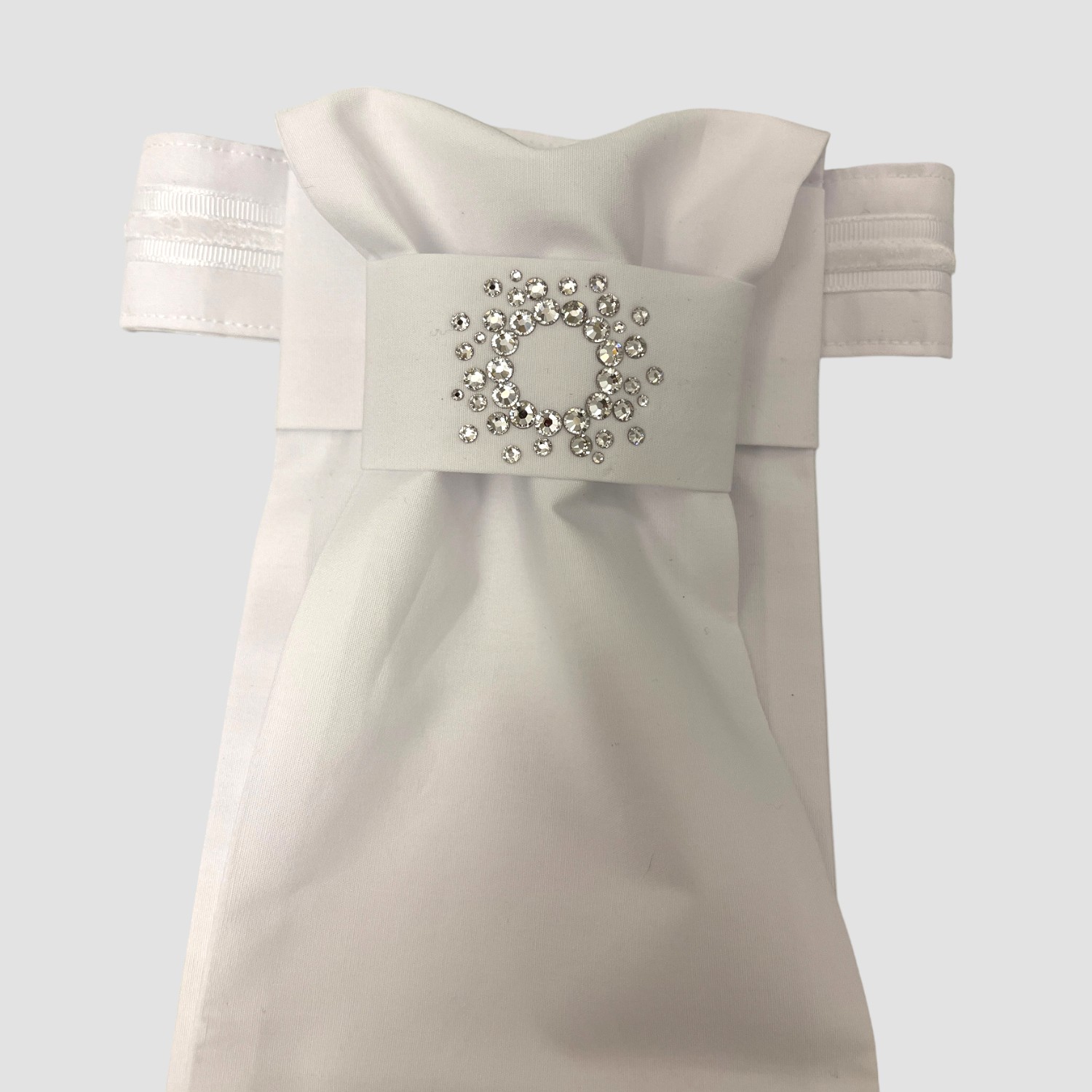 Plastron Classic mit wechselbarem Riegel Plastron Classic mit wechselbarem Riegel