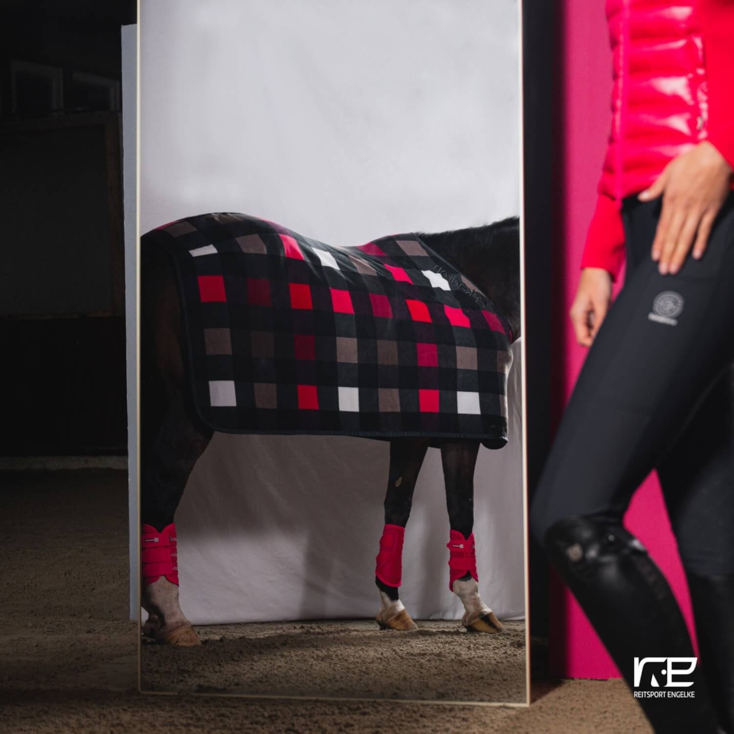 Eskadron Abschwitzdecke Fleece Check Dynamic Navy-White-Powdertaupe-Lipstick