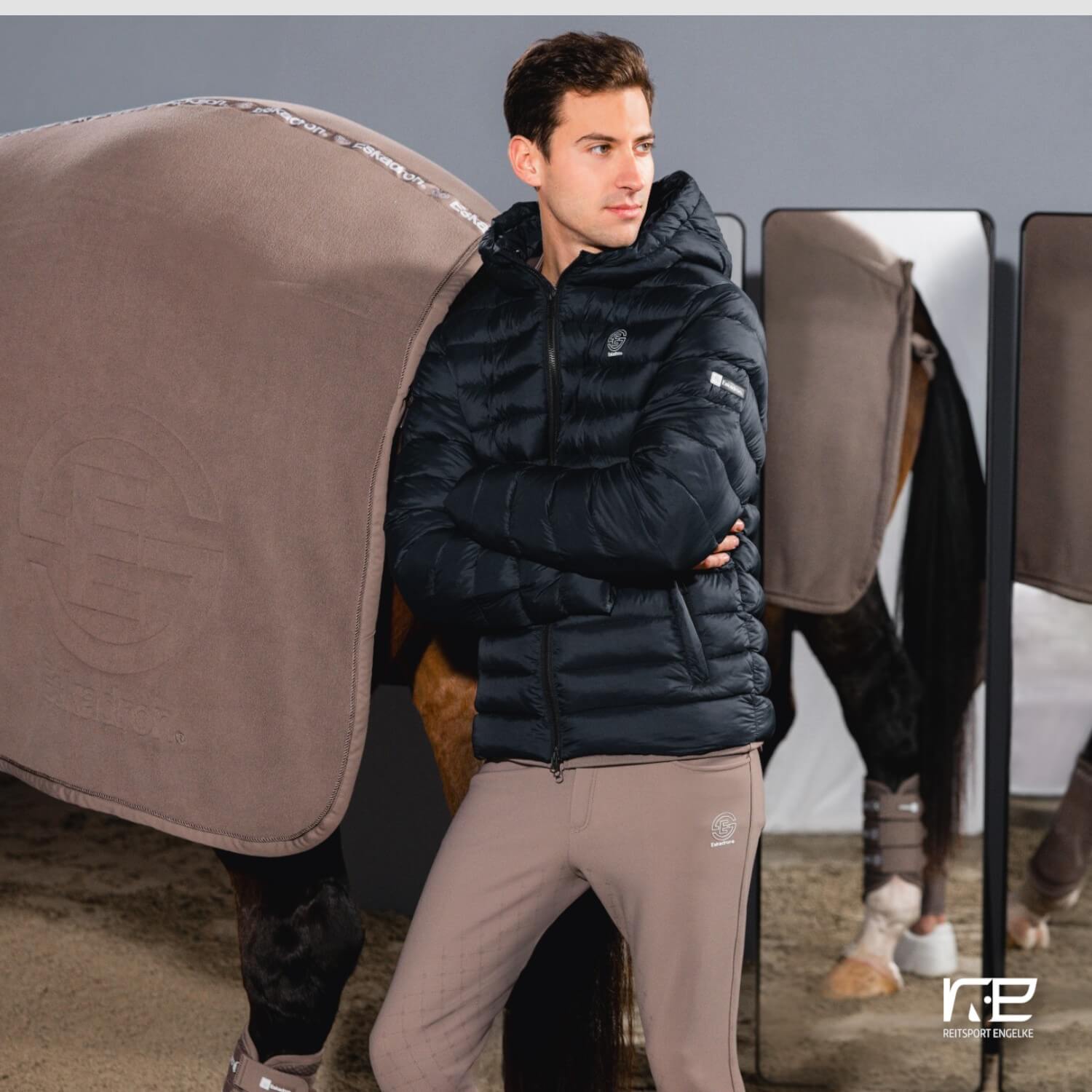 Eskadron Abschwitzdecke Double-Fleece Dynamic Powdertaupe