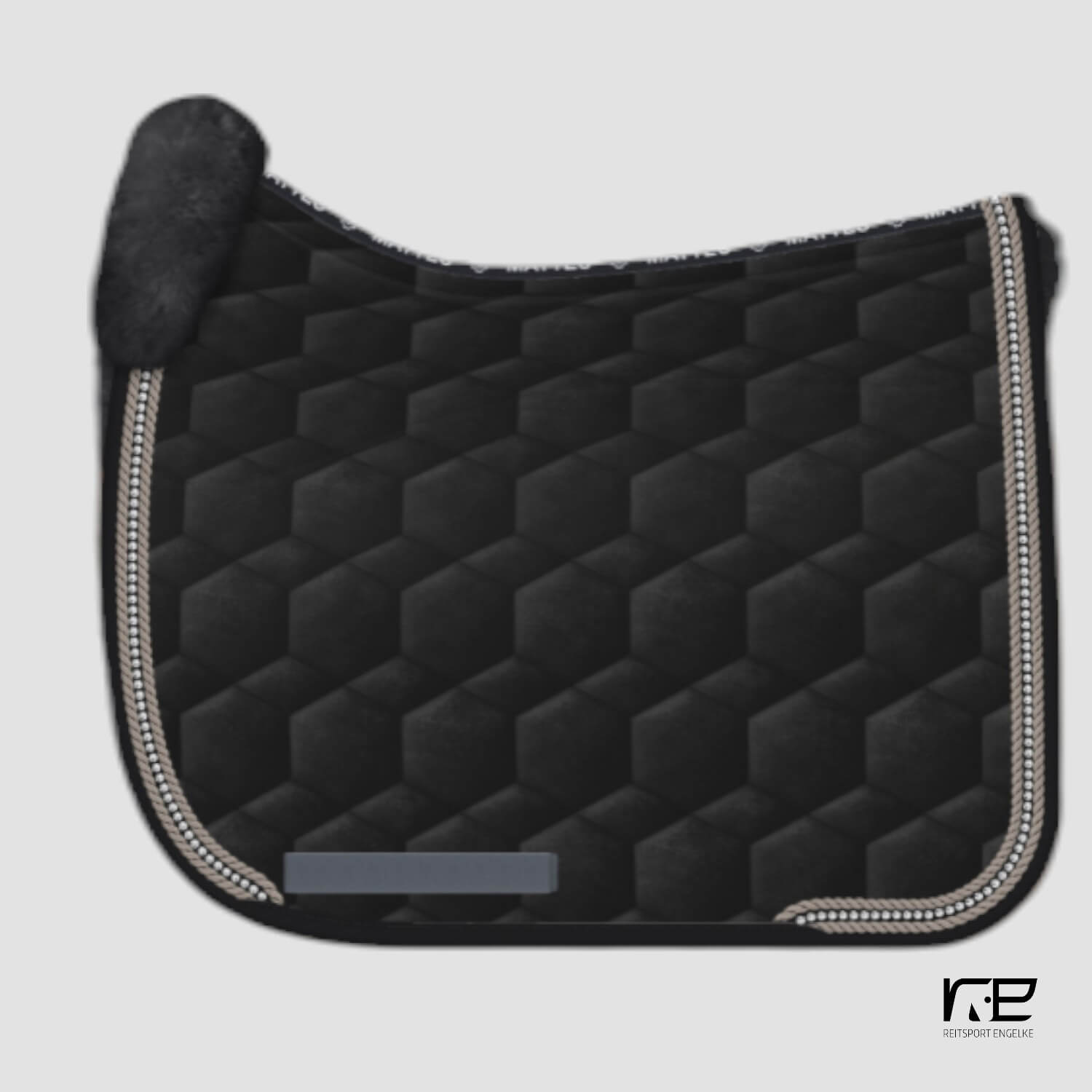 Mattes Lammfellschabracke Dressur Rand vorne Samt schwarz Kordel Steingrau/Strass/Steingrau