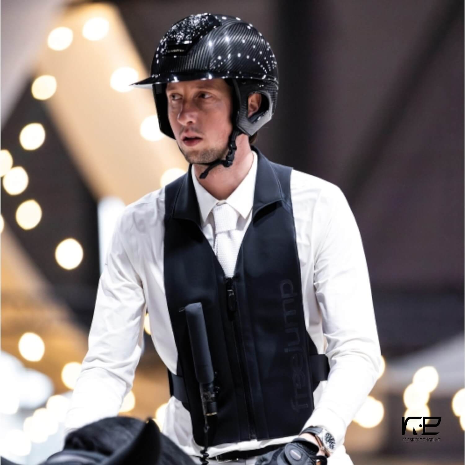 Freejump Airvest Plume Man Black